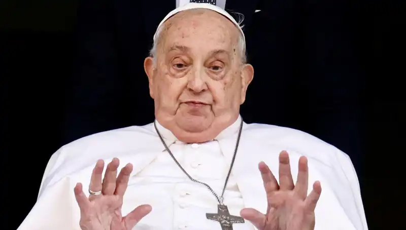 Papa Francis İki Kez Ölümden Döndü: "Kendi Kusmuğunda Boğuldu" İtirafı Şaşırttı