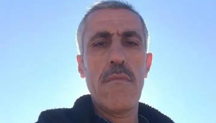 Gençleri Çimde Yürümemeleri İçin Uyardı, Bıçaklı Saldırıya Uğradı!