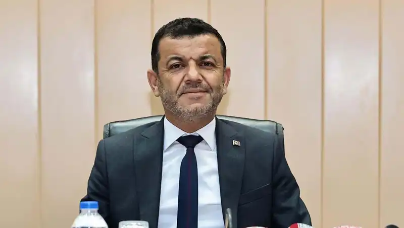 CHP Kurultayı Divan Başkanı Bülent Nuri Çavuşoğlu: Siyasi Kariyeri ve Yaşamı