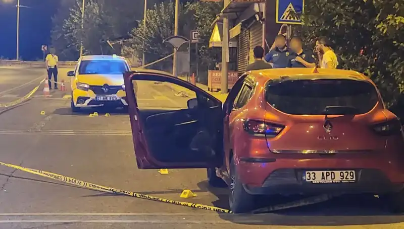 Otomobillerden İnişan Sırasında Kurşun Yağdırdılar: 2 Ölüm, 5 Yaralı