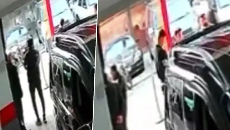 İstanbul'daki Galeriye El Yapımı Patlayıcı İle Saldırı: Detaylar Açıklandı